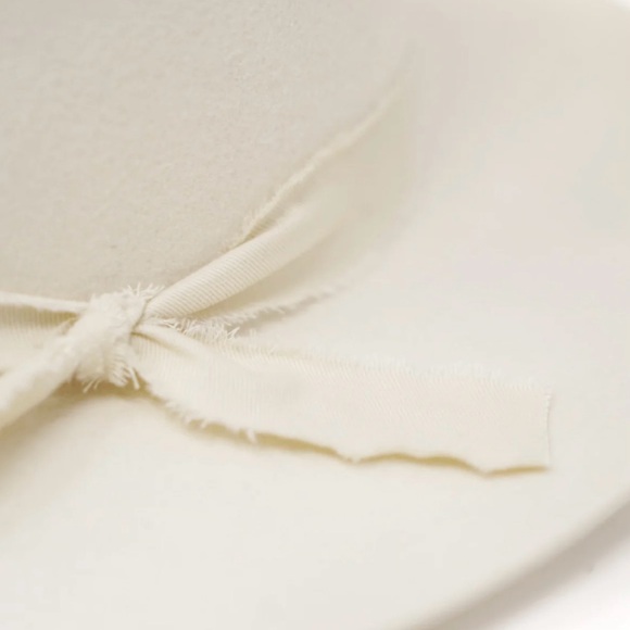 Olive & Pique Adjustable Kaia Hat in Ivory - Picture 2 of 7